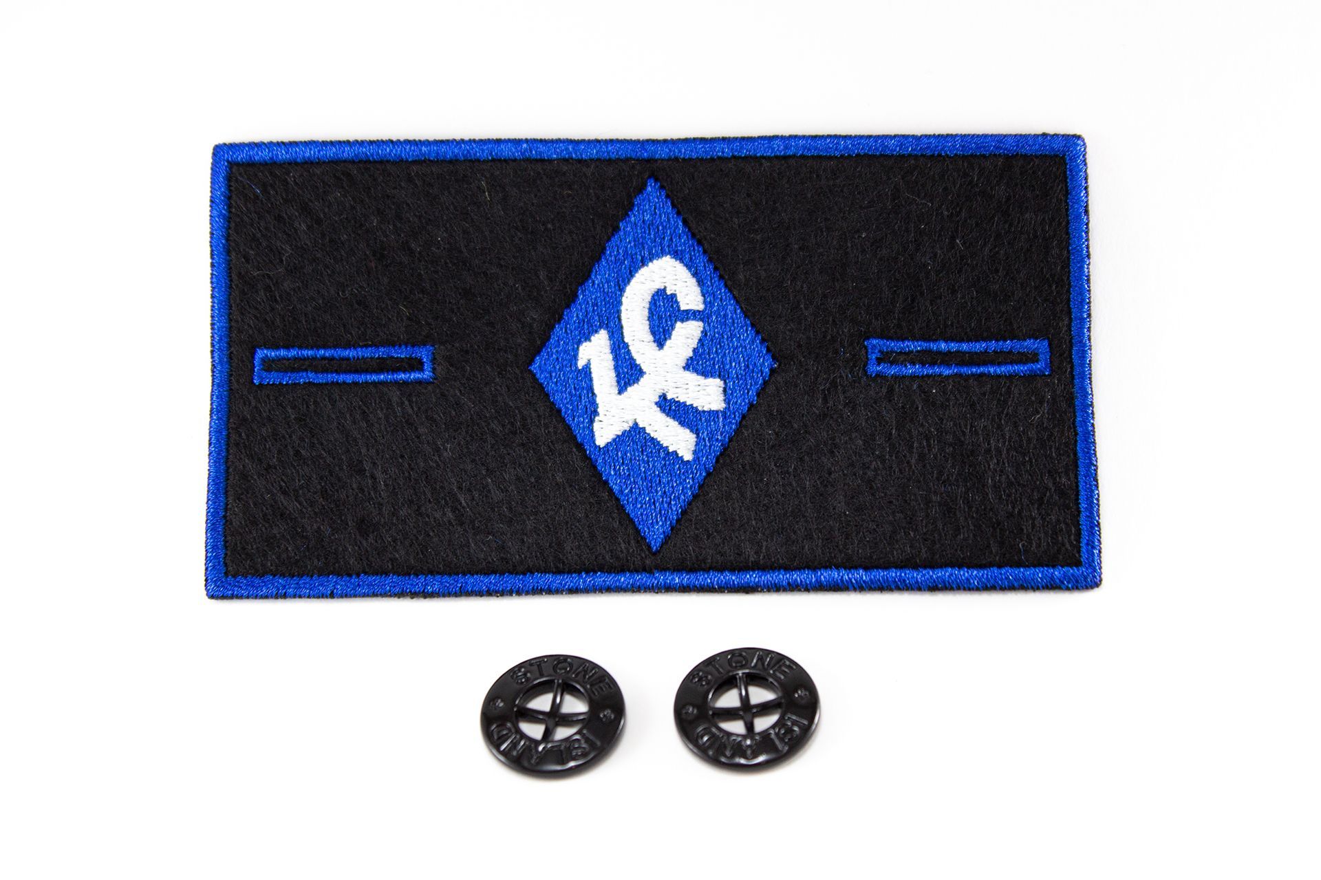 Патч футбольный КРЫЛЬЯ СОВЕТОВ + 2 пуговицы Stone Island