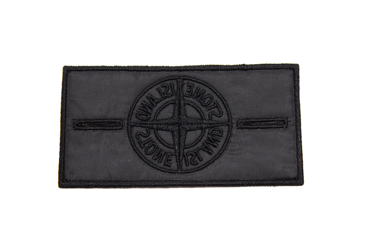 Патч Stone Island чёрный с набором бирок